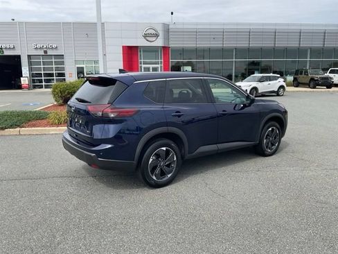 Used 2026 Nissan Rogue SV AWD/4WD image 6