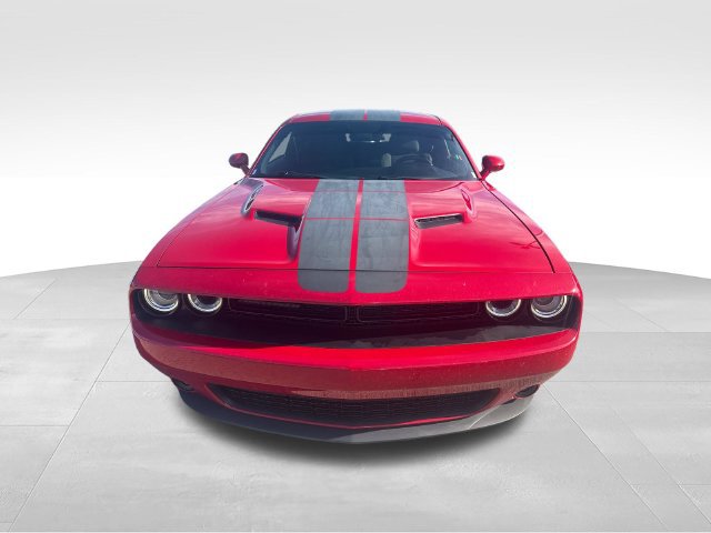 Used 2018 Dodge Challenger SXT w/ Blacktop Package RWD image 8