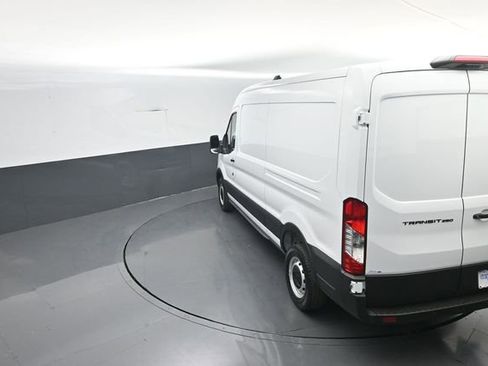 New 2026 Ford Transit 250 148 Medium Roof image 19