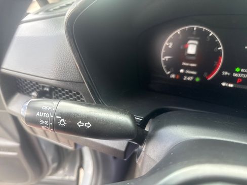 Used 2024 Honda CR-V LX image 18