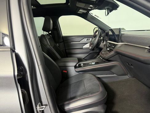 Used 2025 Ford Explorer ST w/ Sun And Sound Package AWD/4WD image 32