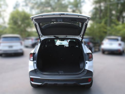 Certified 2024 Kia Sportage X-Pro AWD/4WD image 9