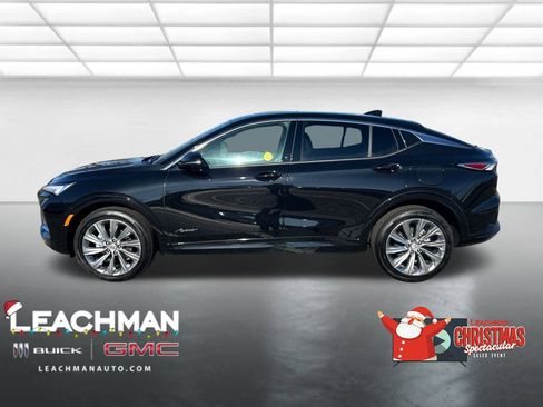New 2025 Buick Envista Avenir image 8