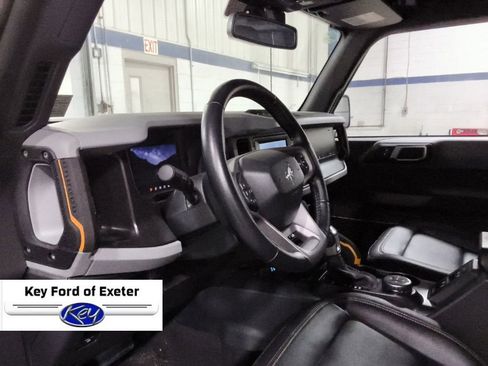 Used 2023 Ford Bronco Badlands w/ Sasquatch Package AWD/4WD image 28