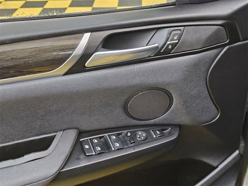 Used 2017 BMW X3 sDrive28i image 24