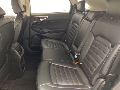 Used 2024 Ford Edge SEL image 18