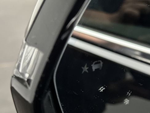 Used 2025 Cadillac XT5 Premium Luxury image 6