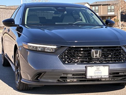 Certified 2025 Honda Accord SE image 10