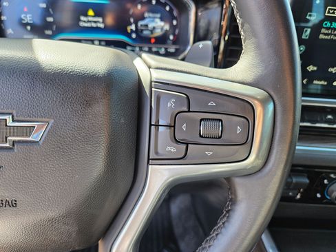 Used 2023 Chevrolet Silverado 1500 LT Trail Boss AWD/4WD image 18