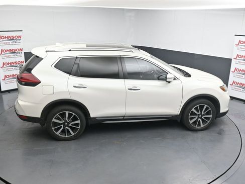 Used 2019 Nissan Rogue SL w/ Premium Package AWD/4WD image 17