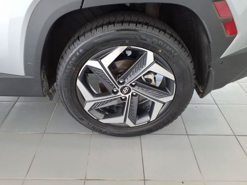 Certified 2024 Hyundai Tucson Limited AWD/4WD image 16
