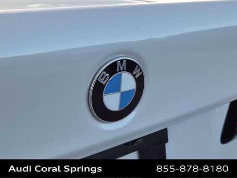 Used 2021 BMW 530e w/ Premium Package image 10