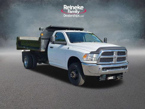 Used 2018 RAM 3500 Tradesman w/ Power & Remote Entry Group AWD/4WD image 3