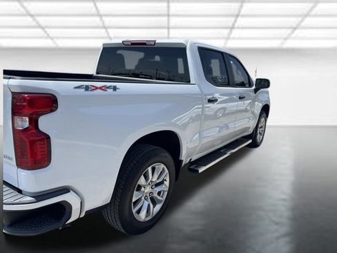 Used 2024 Chevrolet Silverado 1500 Custom AWD/4WD image 2
