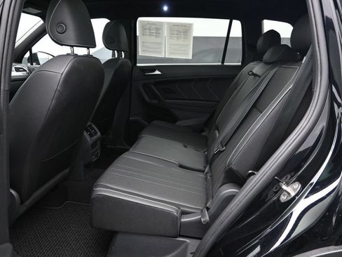 Used 2023 Volkswagen Tiguan SE R-Line FWD image 13