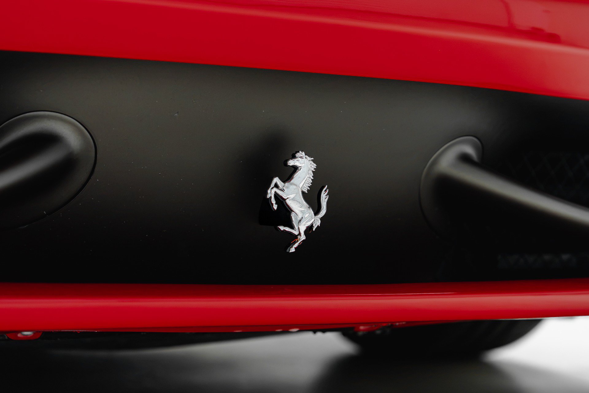 Used 2013 Ferrari 458 Italia Coupe RWD image 24