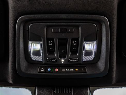 Used 2025 GMC Sierra 2500 Denali Ultimate image 28