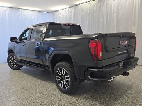 Used 2025 GMC Sierra 1500 AT4 w/ AT4 Premium Package AWD/4WD image 15