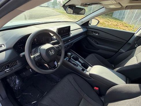 Used 2025 Honda Accord SE image 12