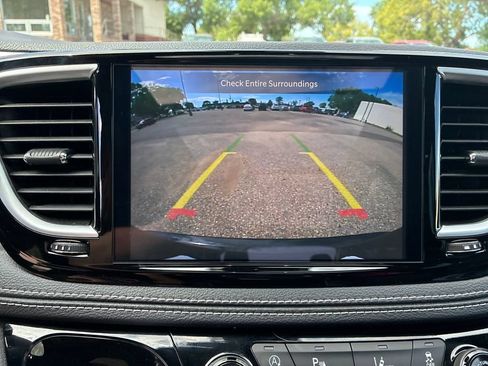 Used 2026 Chrysler Pacifica Limited FWD image 20