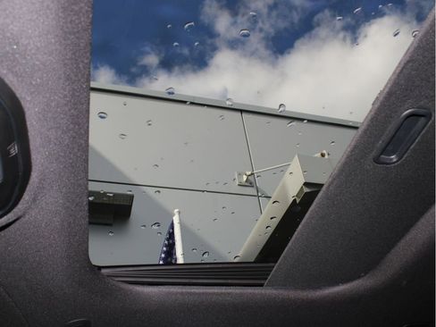 New 2025 Jeep Grand Cherokee Laredo X w/ Luxury Tech Group I image 23