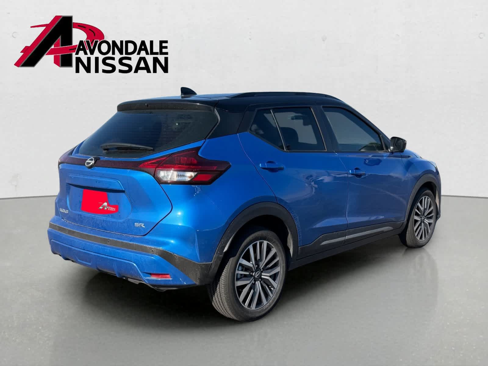 Used 2023 Nissan Kicks SR FWD image 4