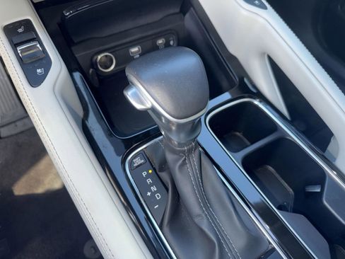 Used 2023 Kia Telluride EX w/ EX Captain's Chair Package image 26