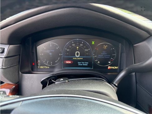 Used 2015 Cadillac Escalade Luxury RWD image 8