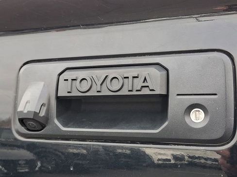 Used 2016 Toyota Tundra SR5 image 28