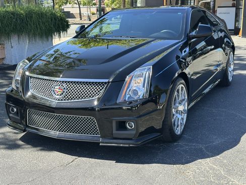 Used 2013 Cadillac CTS V Coupe RWD image 4