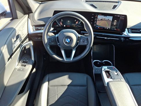 Used 2025 BMW X1 xDrive28i image 11
