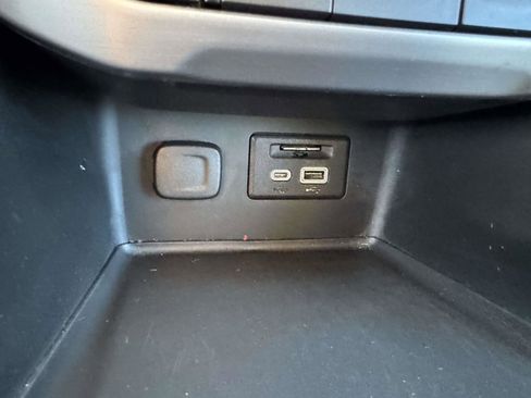 Used 2023 GMC Acadia AT4 image 24