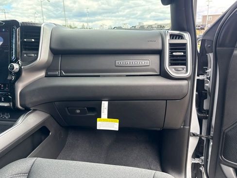 New 2026 RAM 1500 4x4 Crew Cab image 30