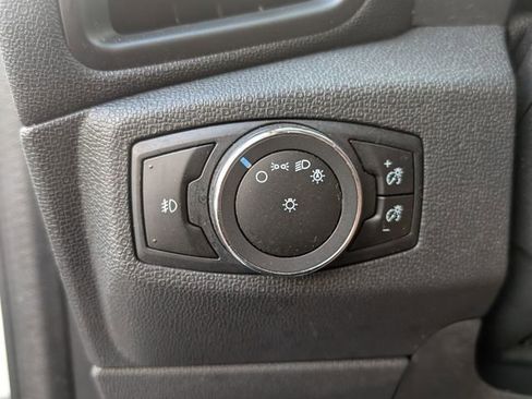 Used 2018 Ford EcoSport SE FWD image 30