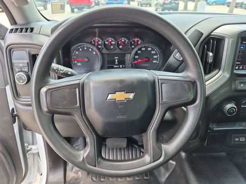 Used 2021 Chevrolet Silverado 1500 W/T RWD image 10