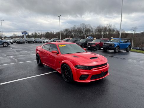 Used 2022 Dodge Charger SRT Hellcat w/ SRT Black Package image 4