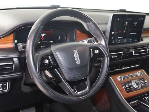 Used 2020 Lincoln Aviator Reserve w/ Class IV Trailer Tow Package AWD/4WD image 6