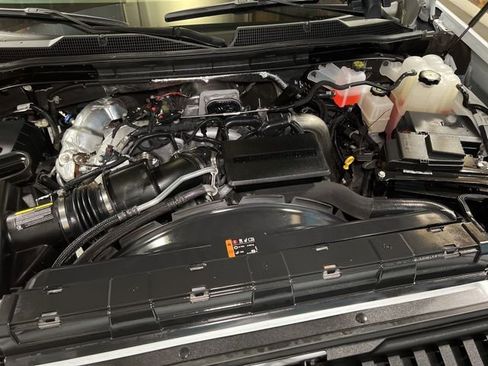 Used 2025 Chevrolet Silverado 2500 LT w/ Convenience Package image 26