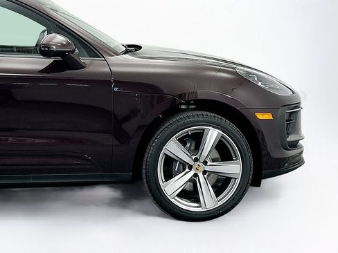 Used 2026 Porsche Macan AWD/4WD image 11