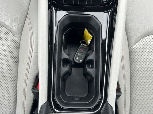 Used 2022 Jeep Compass Limited image 21