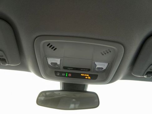 Used 2020 Chevrolet Malibu LS image 24