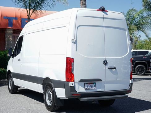 Used 2020 Mercedes-Benz Sprinter 1500 image 6
