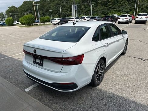 New 2025 Volkswagen Jetta Sport image 7