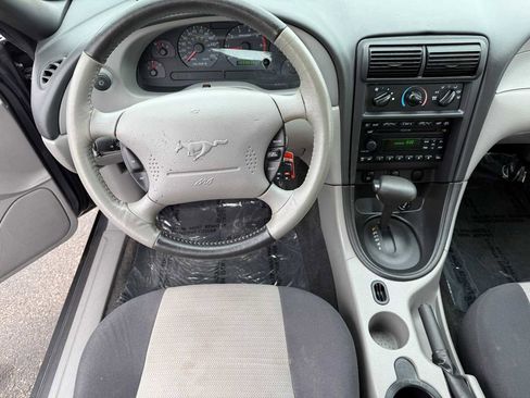 Used 2004 Ford Mustang Coupe image 22