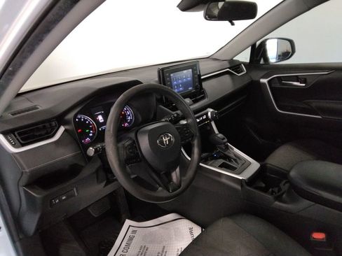 Used 2020 Toyota RAV4 XLE image 26