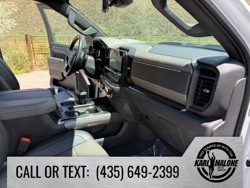 Used 2023 Chevrolet Silverado 1500 ZR2 w/ Technology Package AWD/4WD image 37