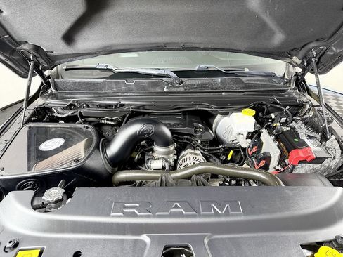Used 2019 RAM 1500 Laramie w/ Sport Appearance Package AWD/4WD image 22