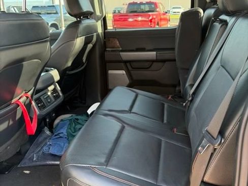 Used 2024 Ford F250 Lariat w/ Lariat Ultimate Package AWD/4WD image 19