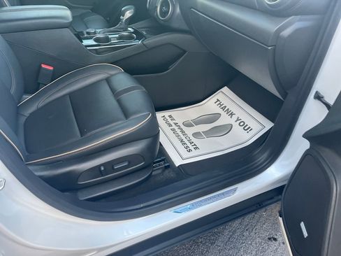 Used 2024 Chevrolet Blazer Premier w/ LPO, Black Grille Bar Package image 31