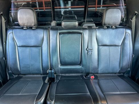 Used 2020 Ford F150 Lariat w/ Equipment Group 502A Luxury image 38